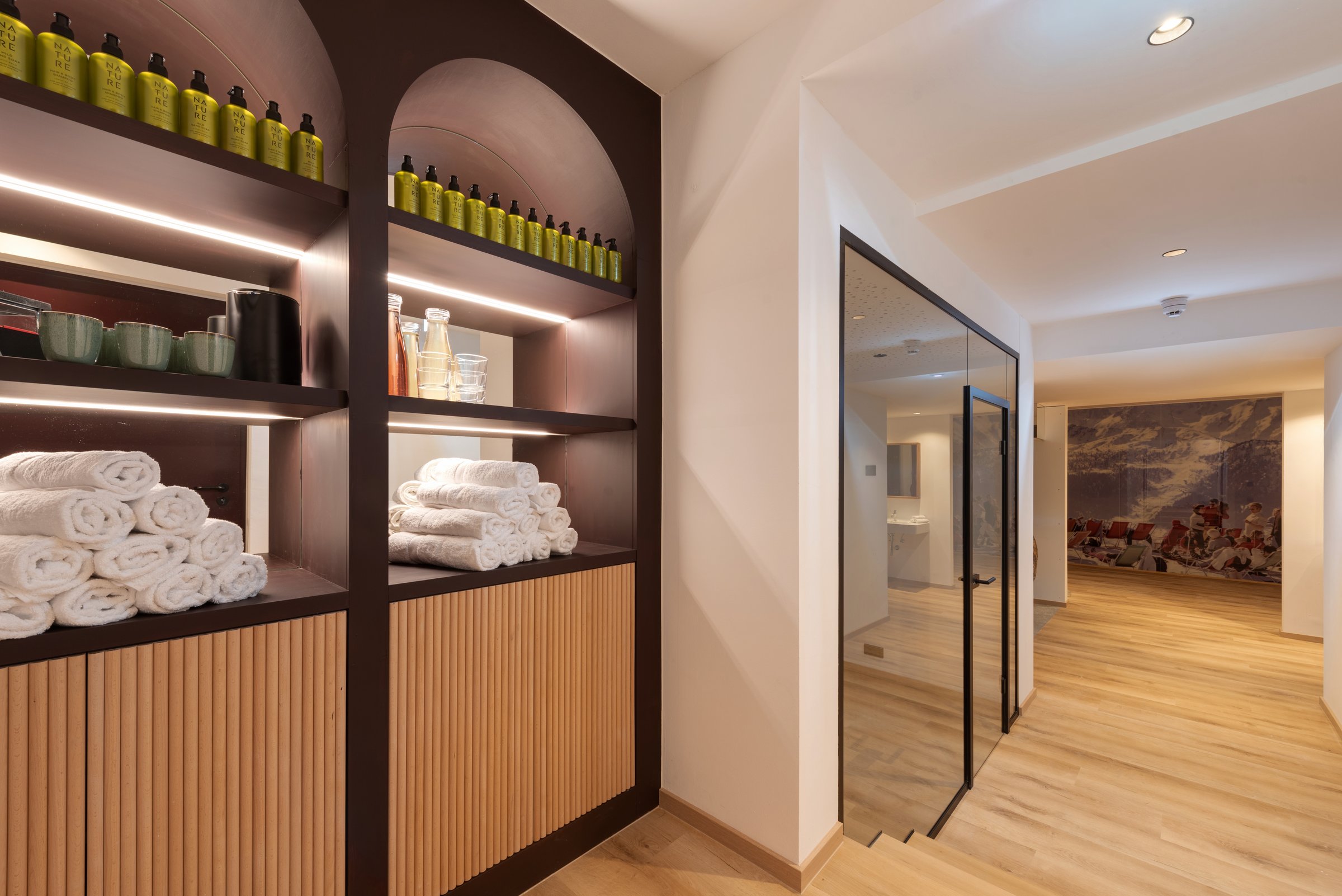 Gallery — luxury ski-in/ski-out chalet in St. Anton am Arlberg — 13