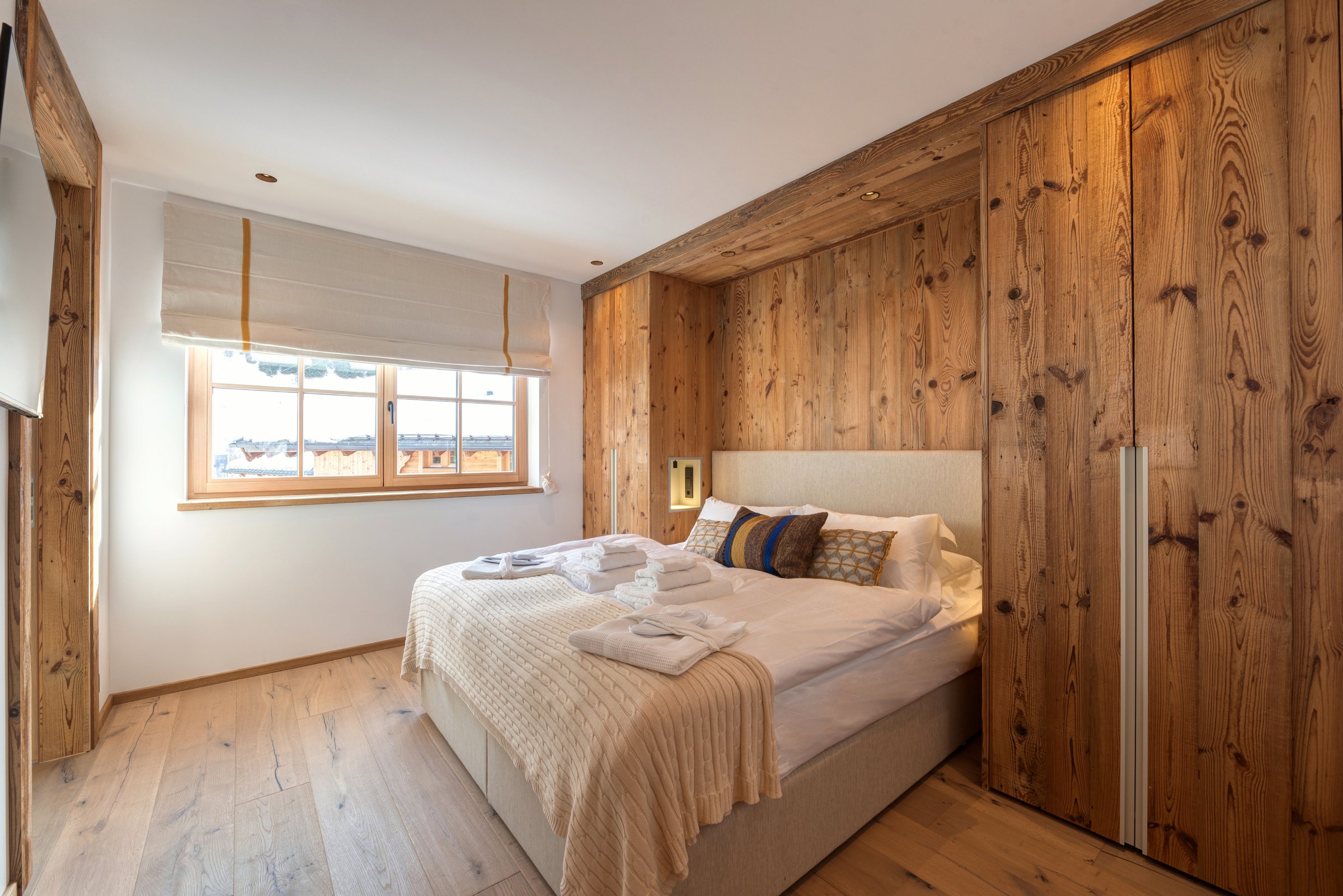 Gallery — luxury ski-in/ski-out chalet in St. Anton am Arlberg — 10