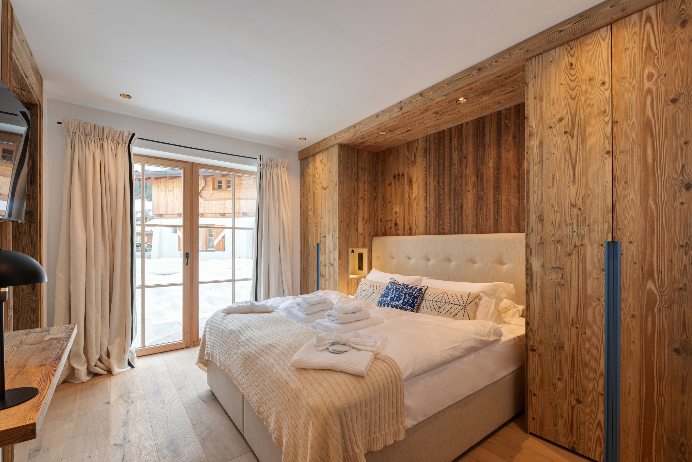 Gallery — luxury ski-in/ski-out chalet in St. Anton am Arlberg — 13