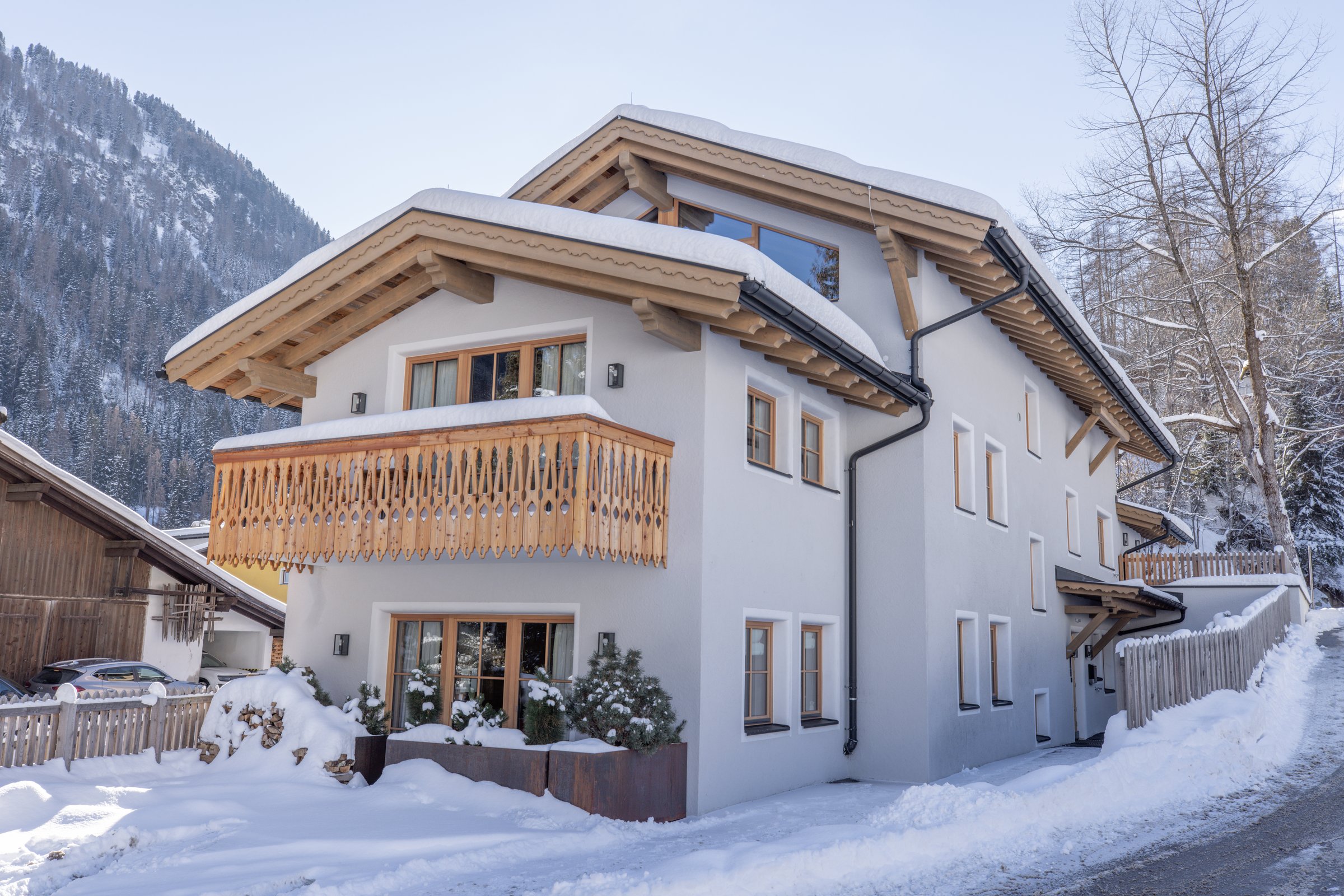 Inside Marmotta Culm — luxury ski-in/ski-out chalet in St. Anton am Arlberg — 3