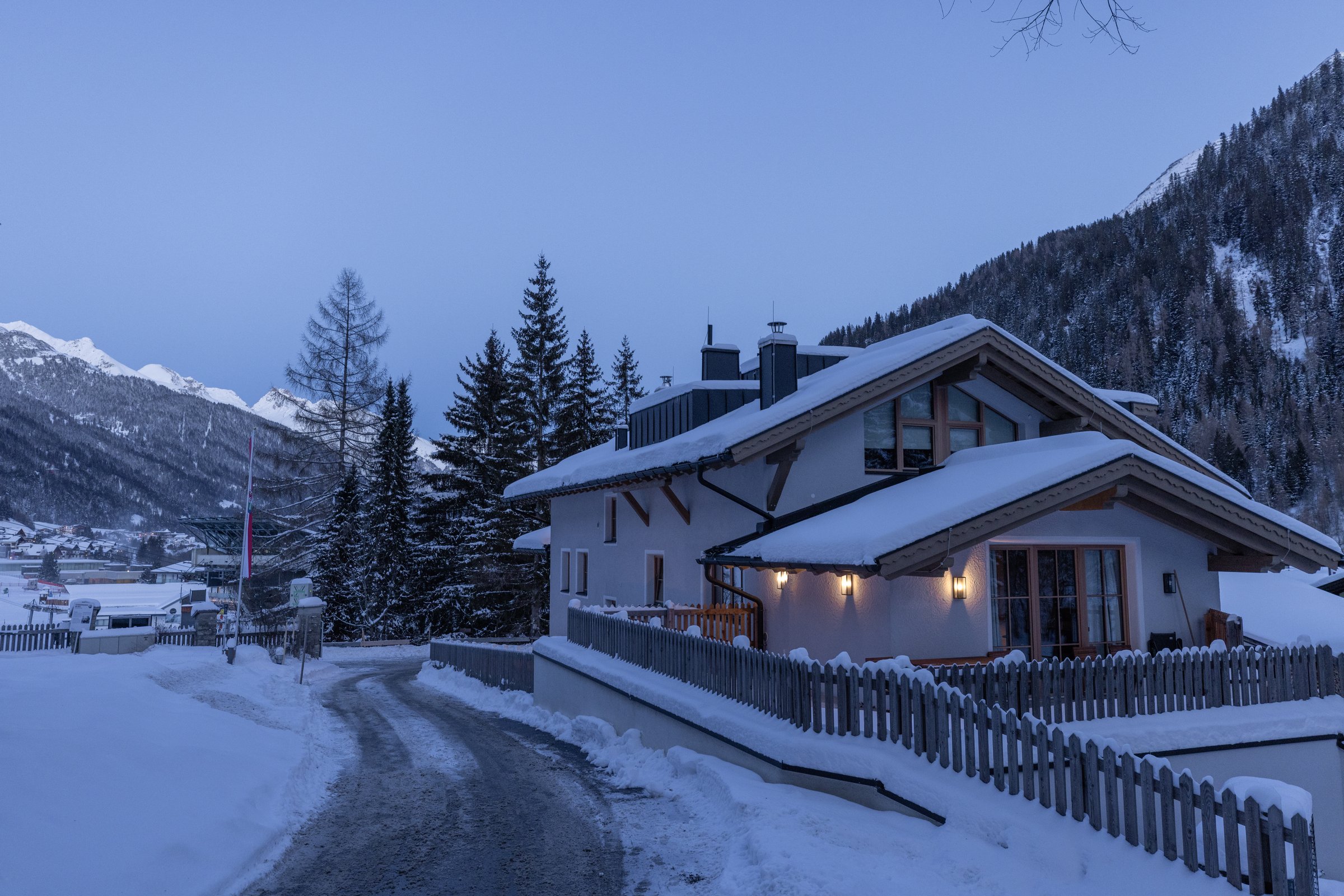 Gallery — luxury ski-in/ski-out chalet in St. Anton am Arlberg — 19