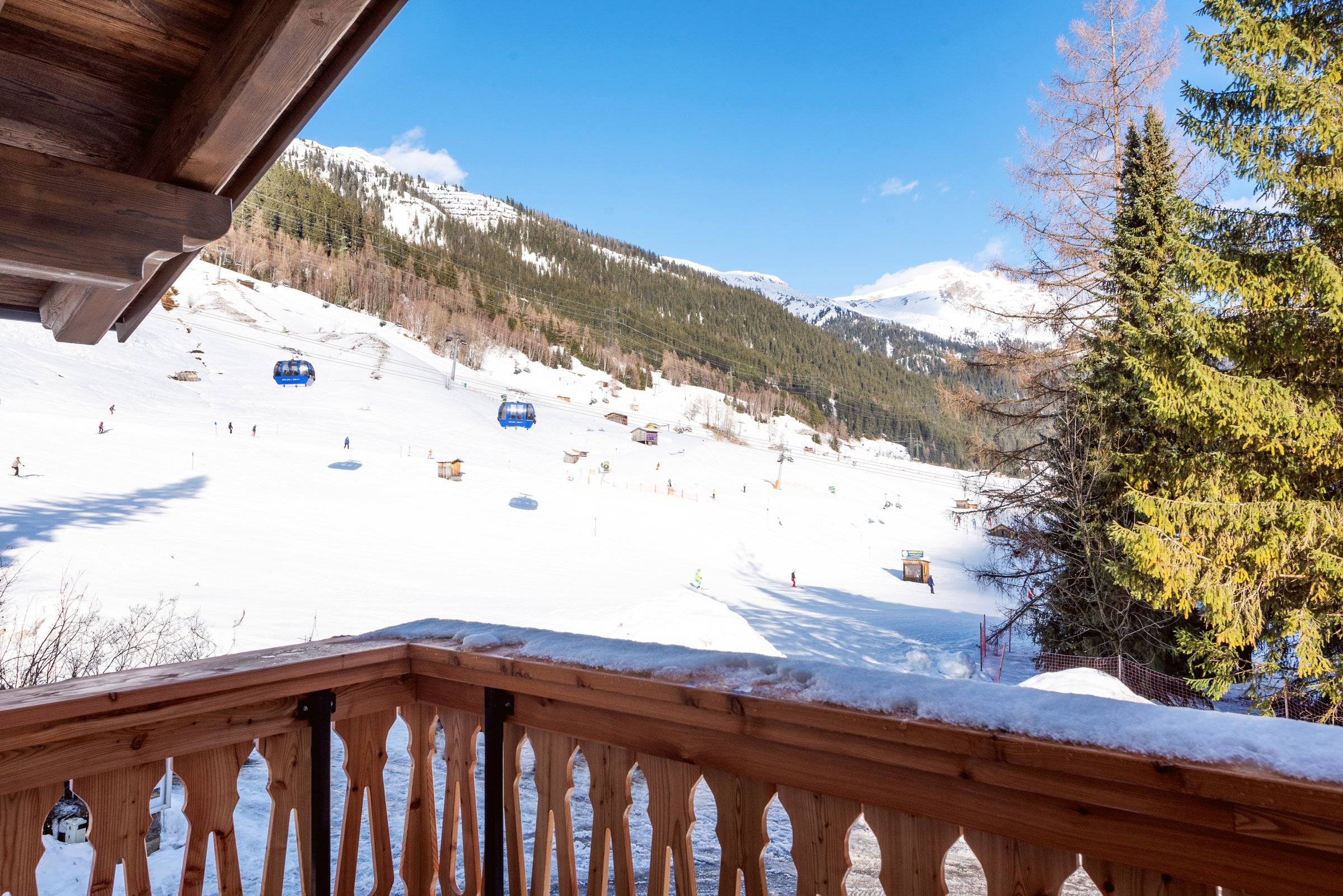 Inside Marmotta Culm — luxury ski-in/ski-out chalet in St. Anton am Arlberg — 15