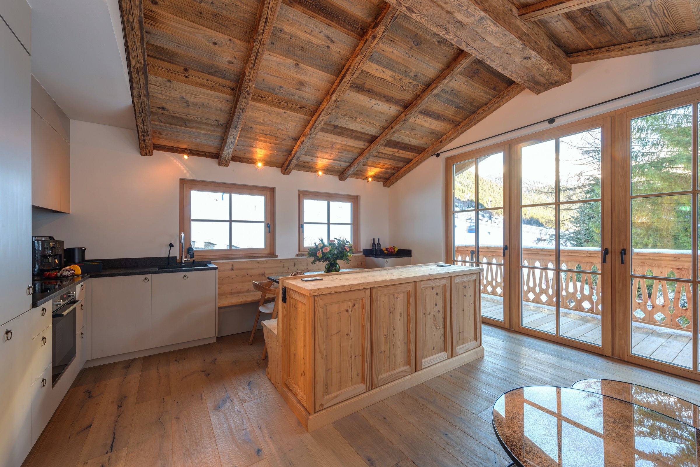 Gallery — luxury ski-in/ski-out chalet in St. Anton am Arlberg — 4