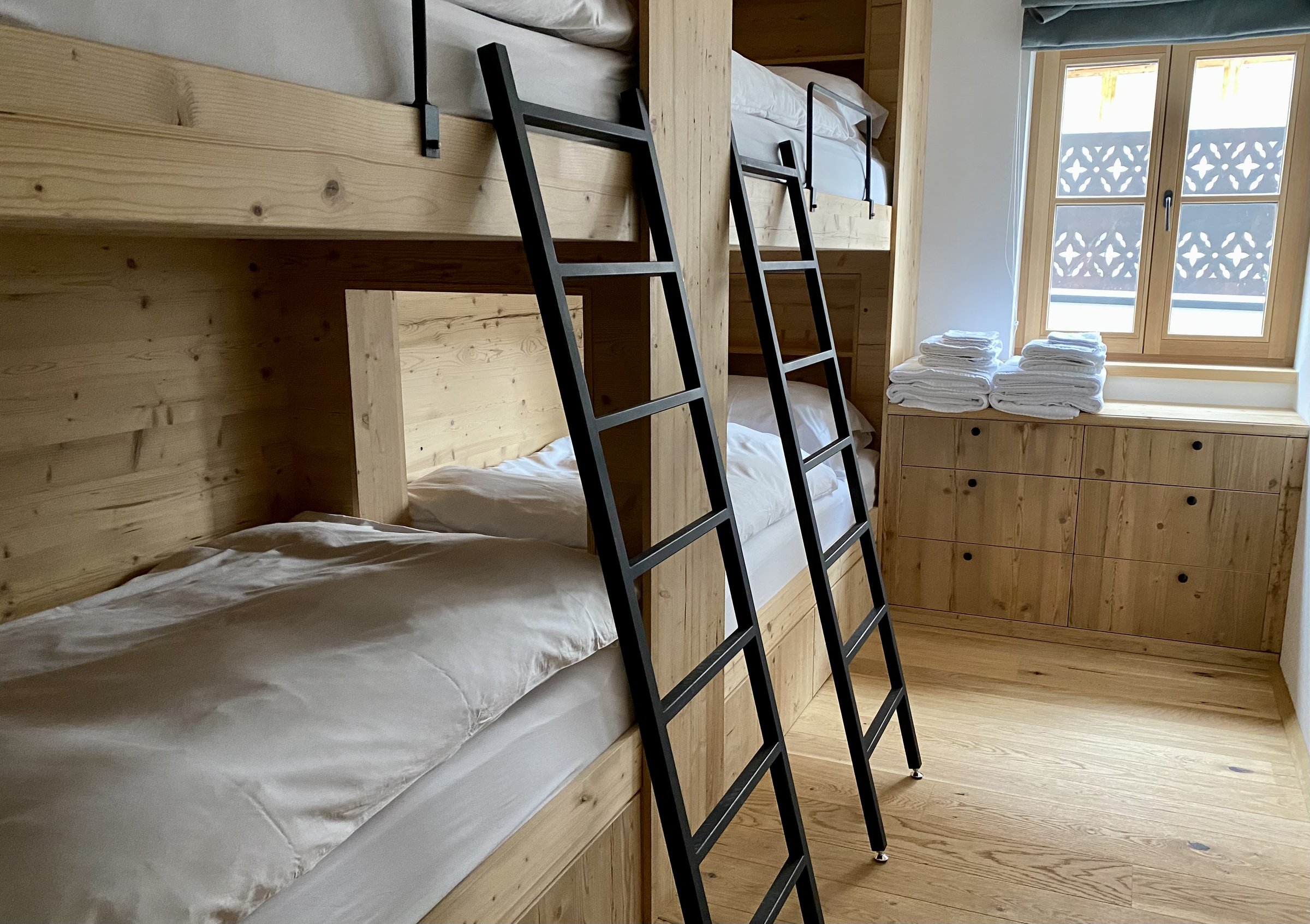 Gallery — luxury ski-in/ski-out chalet in St. Anton am Arlberg — 11