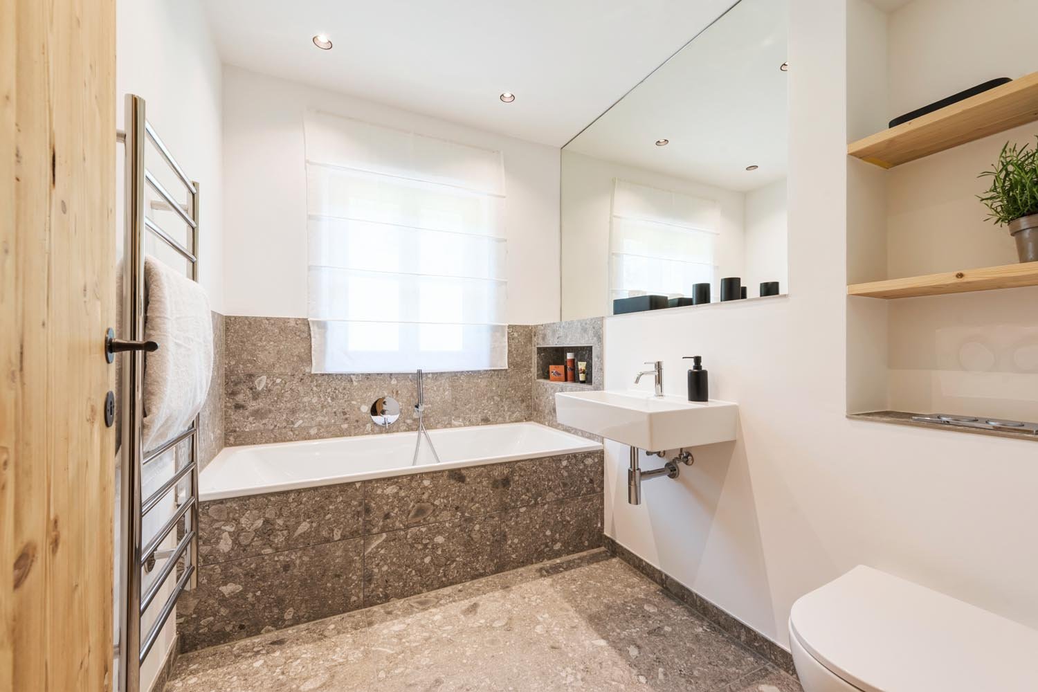 Inside Marmotta Neve — luxury ski-in/ski-out chalet in St. Anton am Arlberg — 14