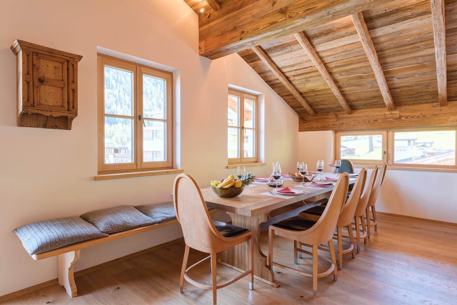 Gallery — luxury ski-in/ski-out chalet in St. Anton am Arlberg — 5