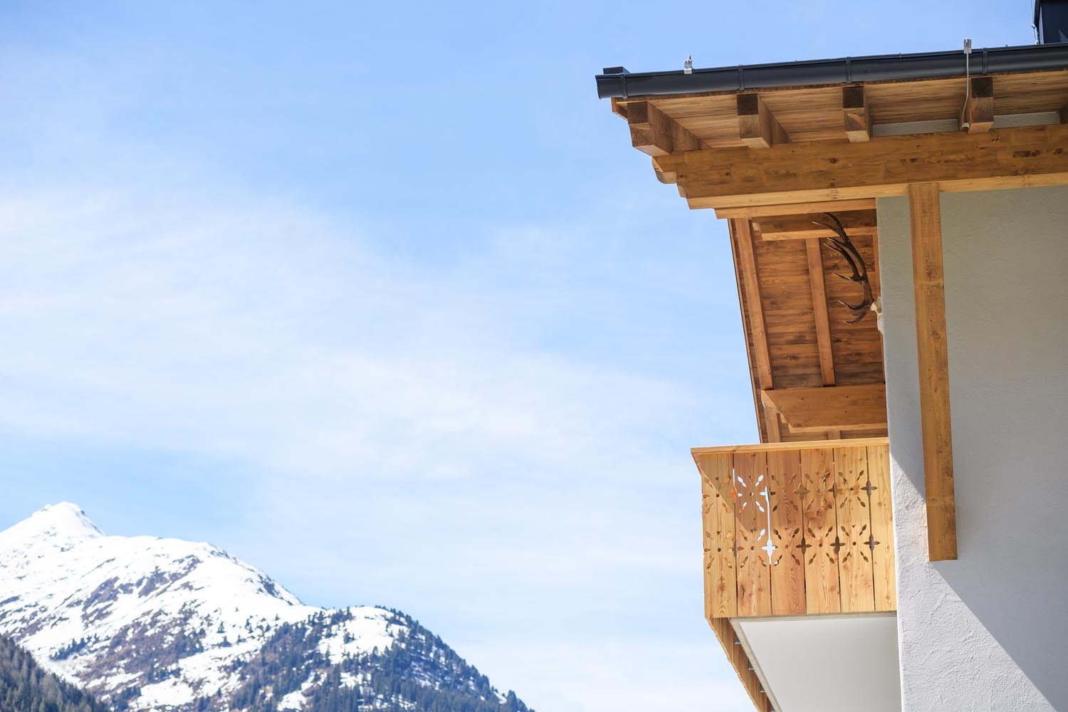 Gallery — luxury ski-in/ski-out chalet in St. Anton am Arlberg — 13